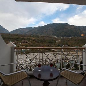 Deluxe Room River View